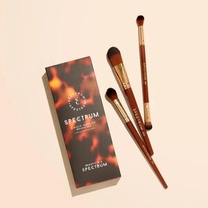 New in Box, Pantherine 3 Piece Makeup Brush Set